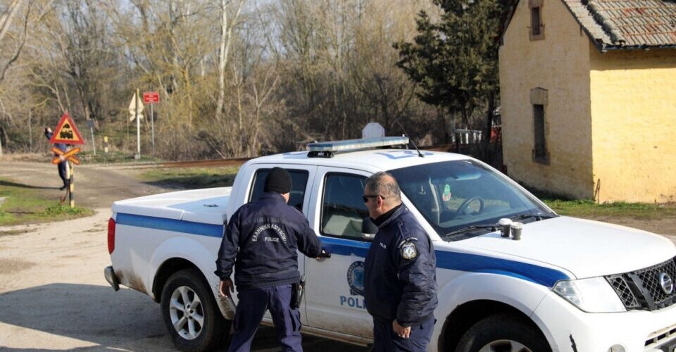 13 Turkish nationals arrested with dozens of weapons in their possession
