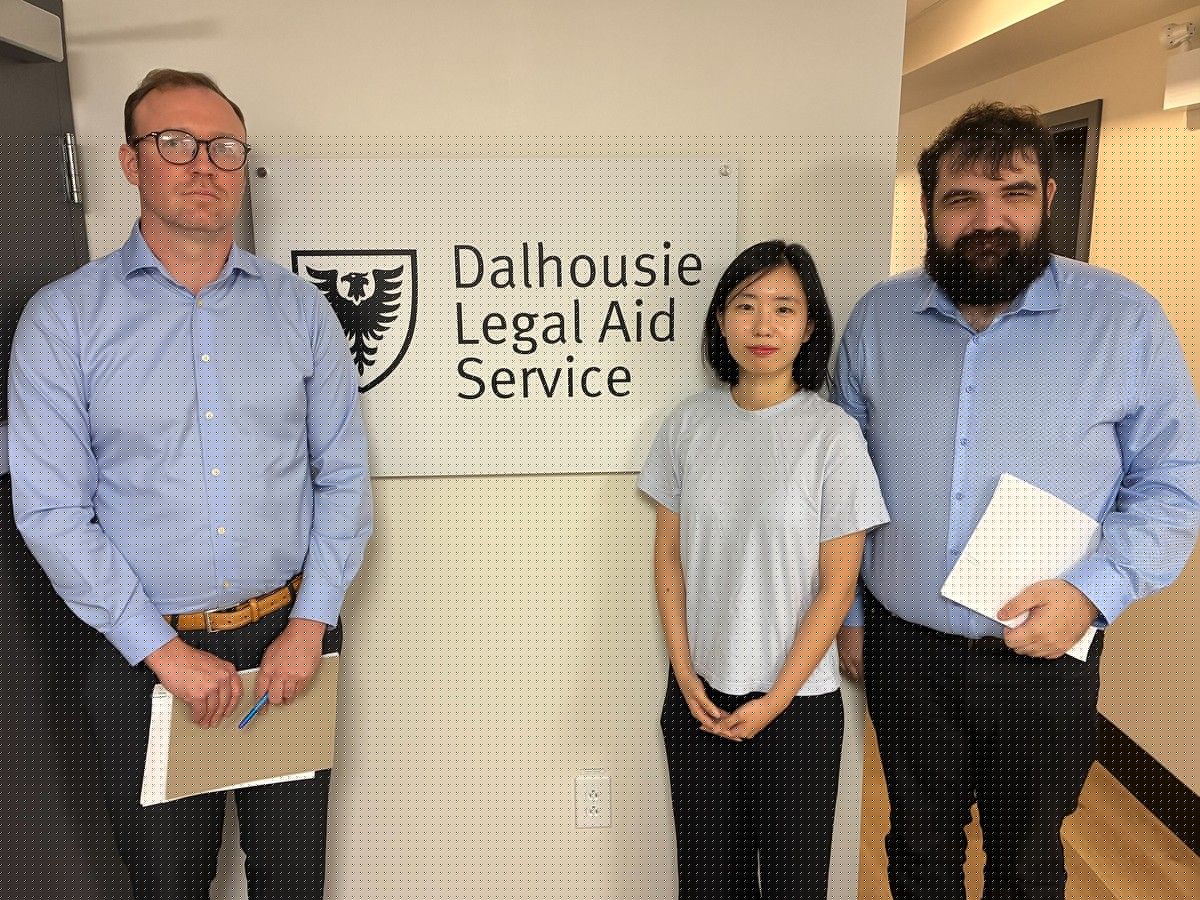 Ex-Park Victoria tenants allege infestations, crudely subdivided spaces, flimsy makeshift walls at Halifax apartment building