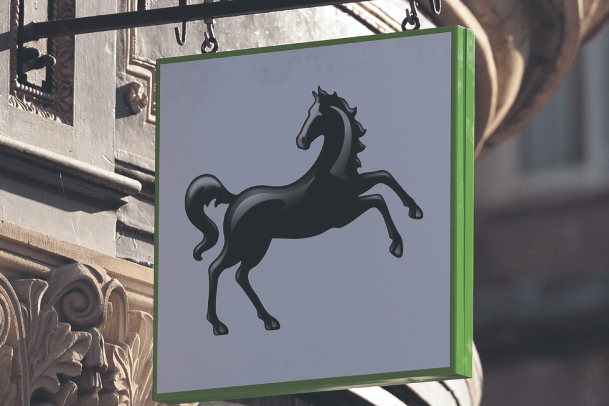 Lloyds launches £1.8bn share buyback after profit beats target