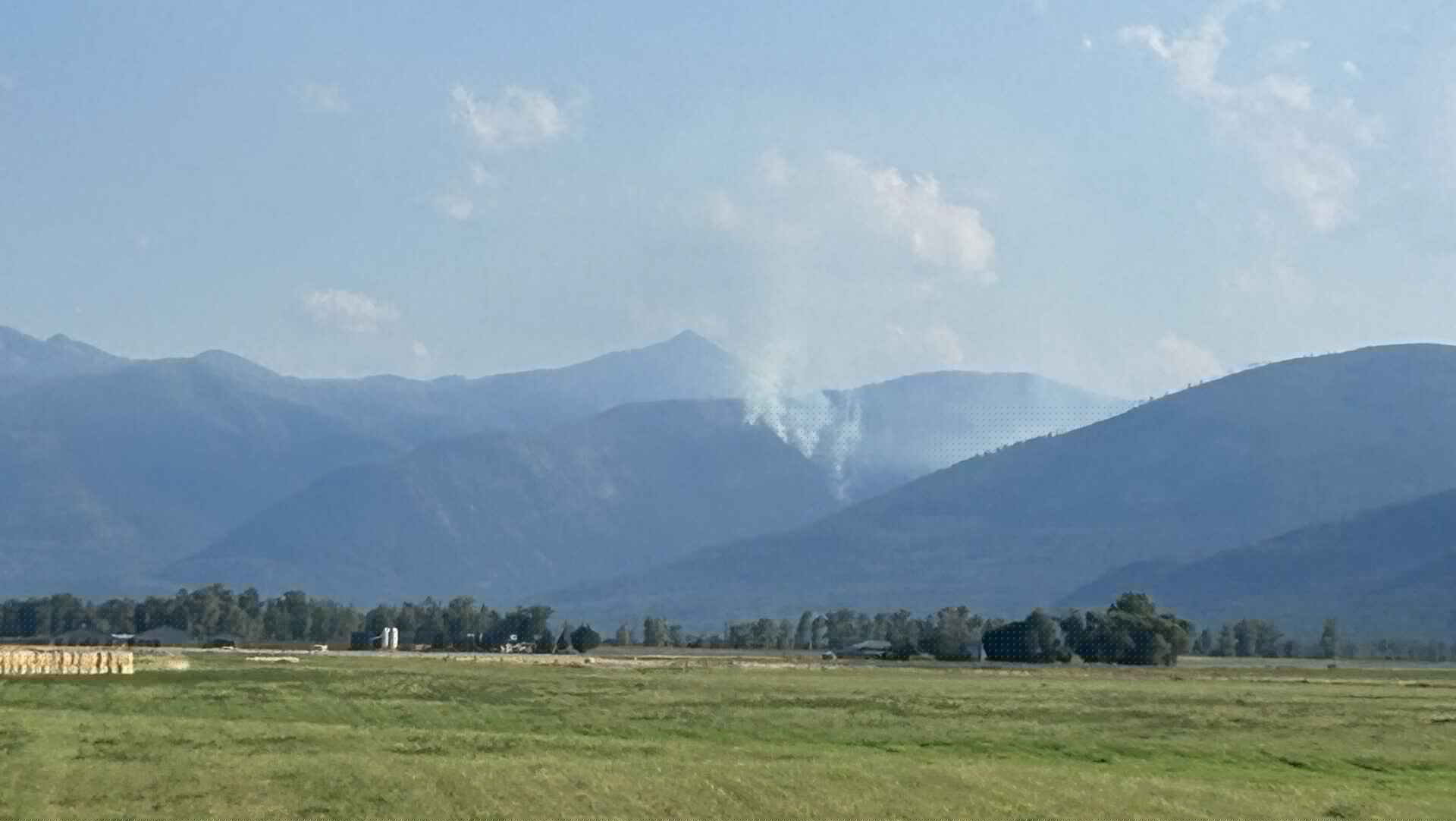 Wildfire smoke prompts orange air quality warning for Creston
