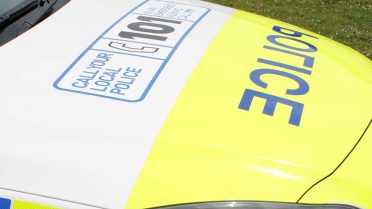 Appeal after man attempted to break into car in Lichfield