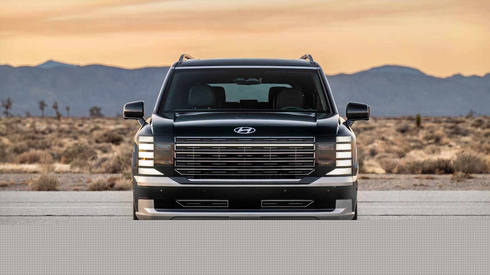Hyundai's Palisade Undercuts This Popular Toyota Rival