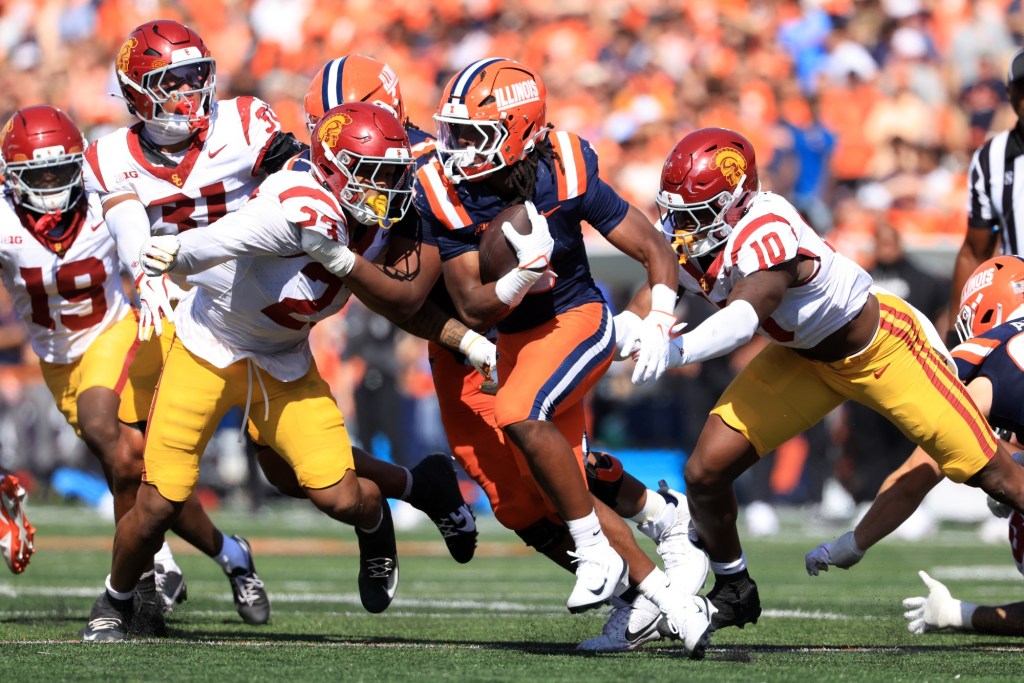 USC defense looks to ‘start faster’ after dismal performance against Illinois