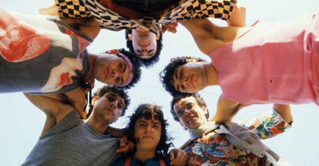 O filme sobre o crítico de rock mais desbundado e extravagante do Brasil