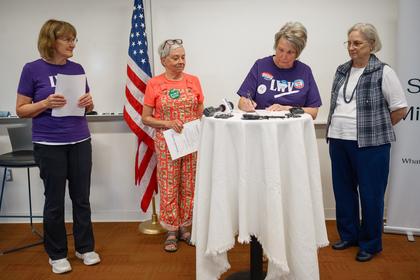 Is the political middle a lost cause? A group visited Rochester seeking to cultivate it
