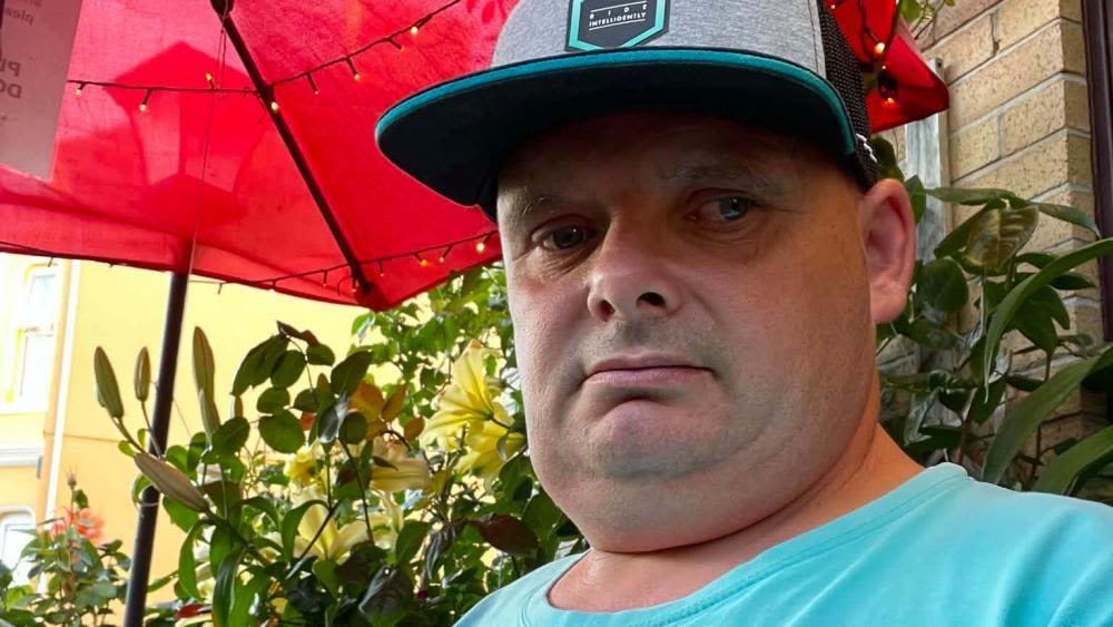 Kayaker left shaken after 'threats' from teenagers