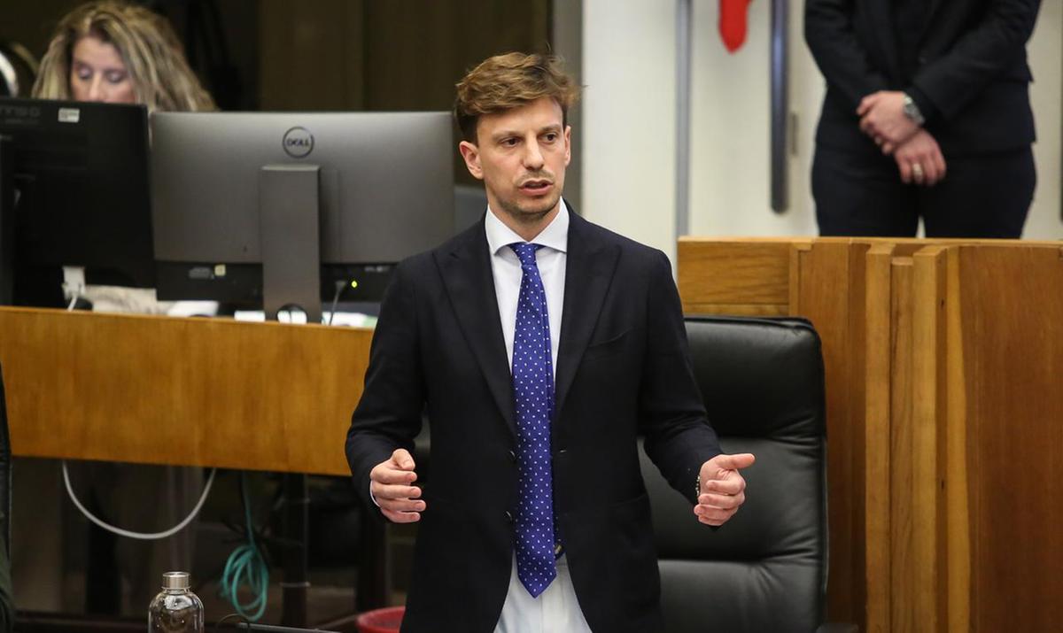 Regione, psicologo per i lavoratori: "Il benessere è un investimento"