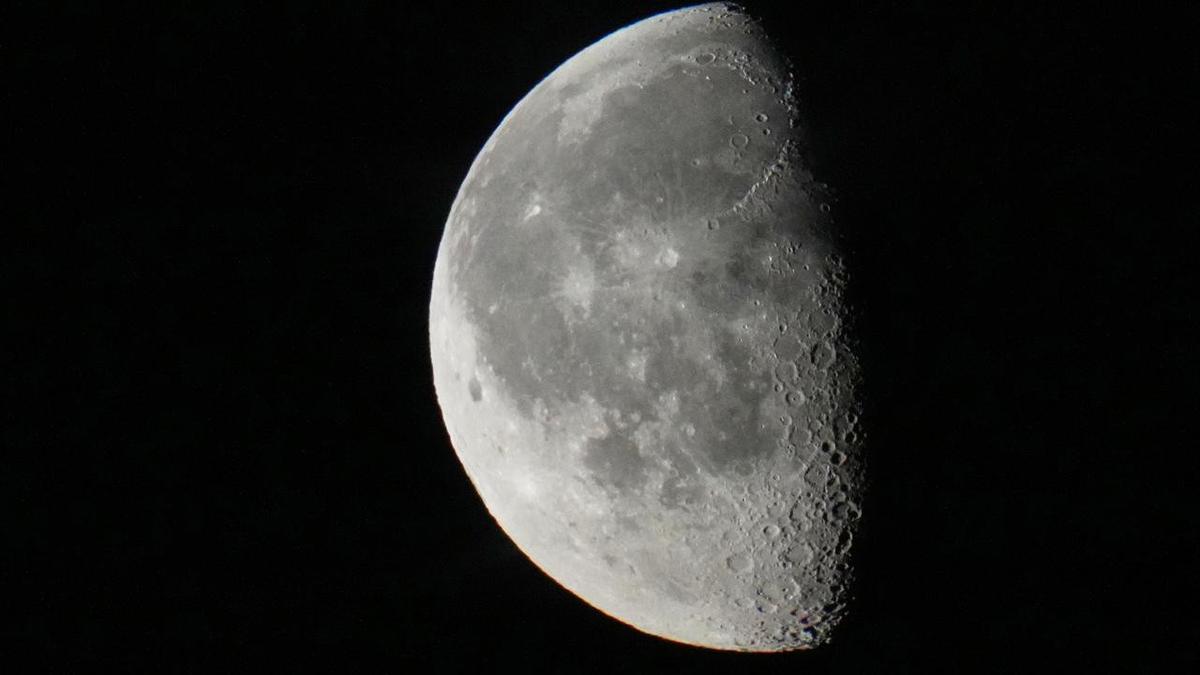 Scientists say wayward SpaceX rocket hit the moon