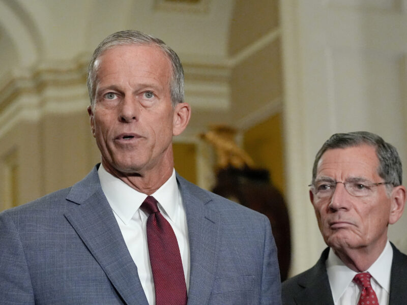 Senate approves funding bill to avoid a shutdown before the election
