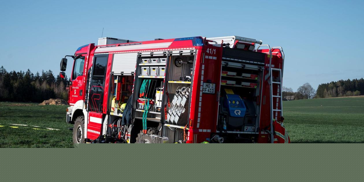 Hühner bei Scheunenbrand getötet und Traktor zerstört
