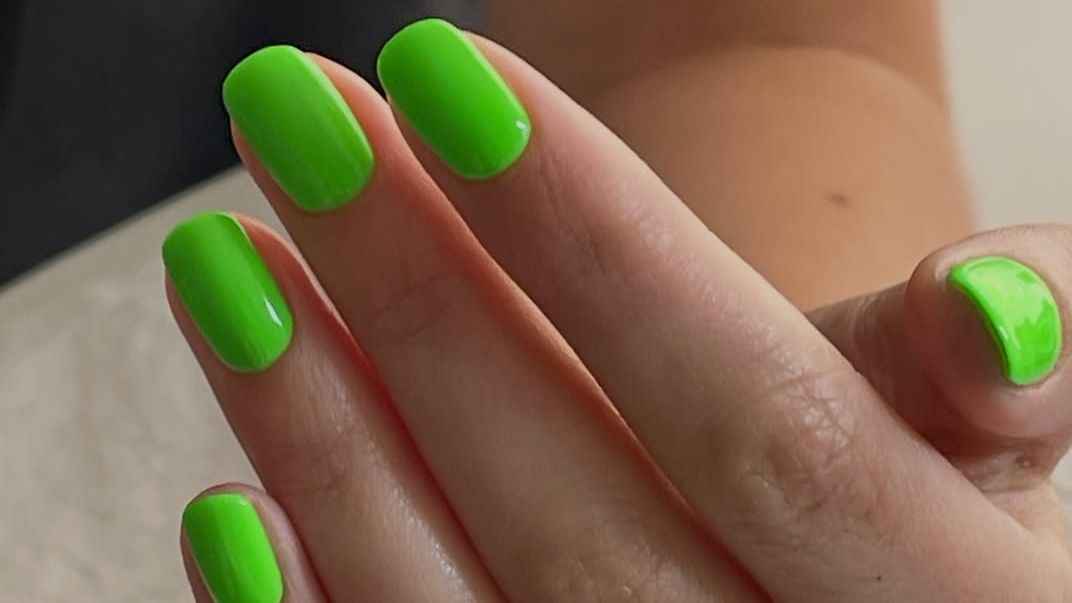 41 Non-Tacky Halloween Nail Ideas To Usher In Spooky Season