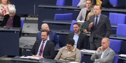 Deputeti gjerman: Ndërhyrja e NATO-s në 99-ën ndali gjenocidin e Millosheviqit në Kosovë