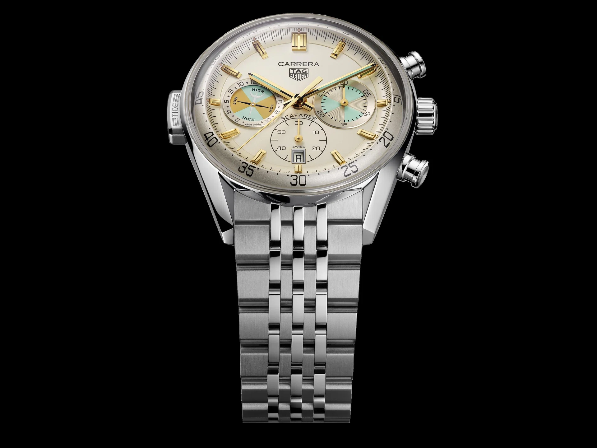 Tag Heuer recalibrates the Carrera