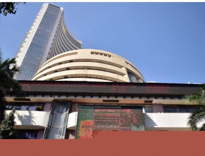 Stock markets decline dragged by banks, elevated crude oil prices