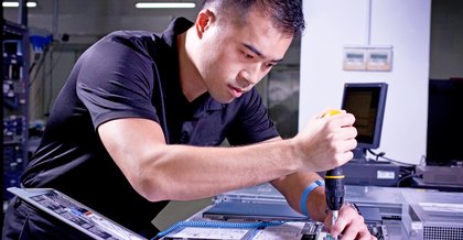 Gay Gordon-Byrne on Right to Repair, Suyapa Portillo Villeda on Honduran Ex-President Conviction