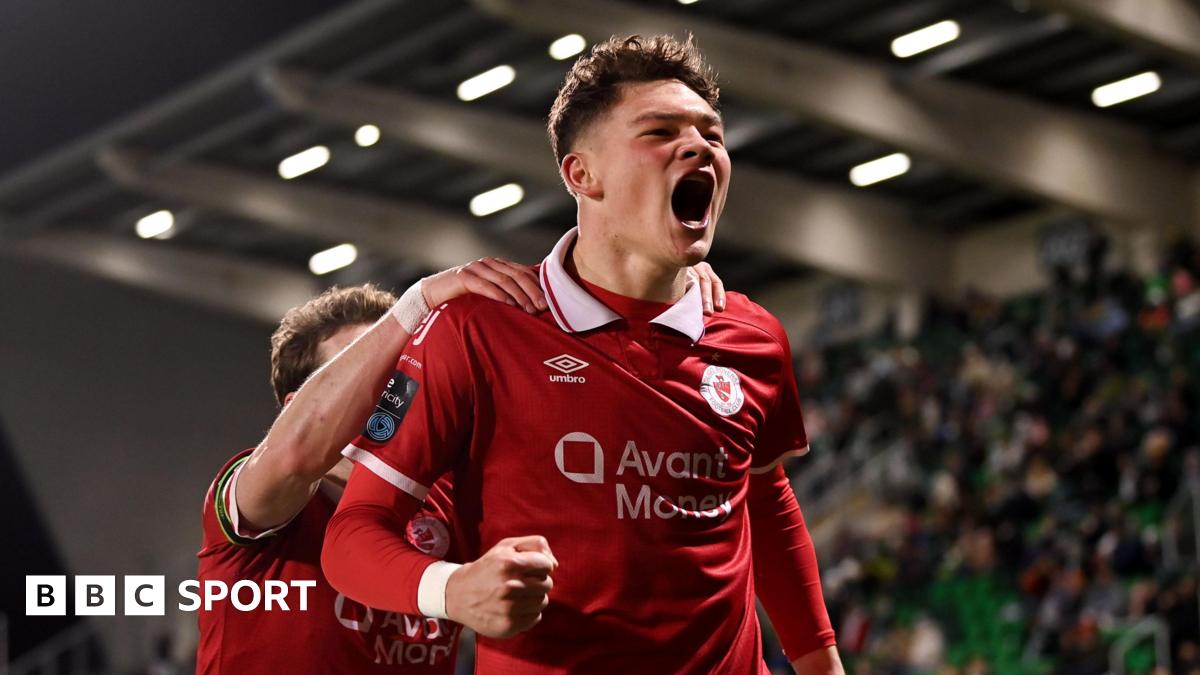 Hibs sign winger Elding from Sligo Rovers