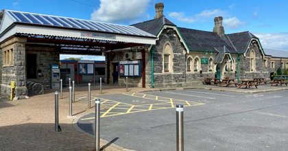 Points failure causes delays on West Wales train services