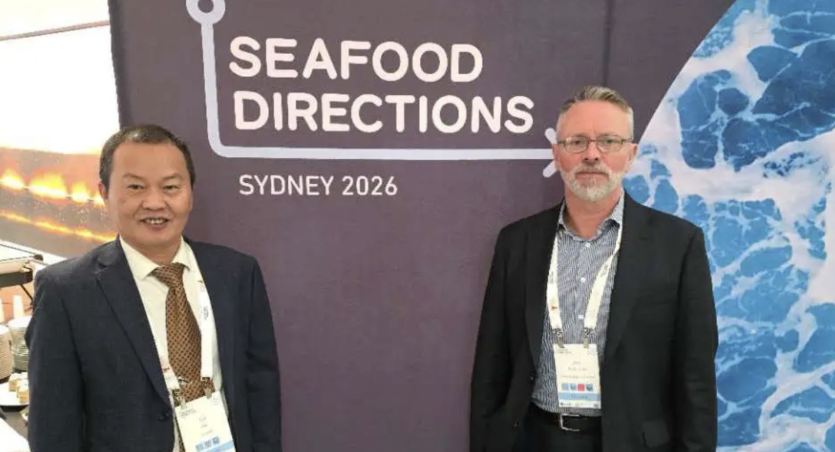 Australian, Chinese seafood groups sign pact to broaden trade beyond lobster