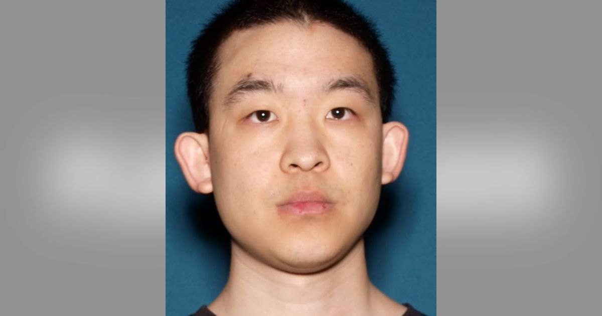 Man Shot by Cops Before Being Arrested for Fatally Beating Parents