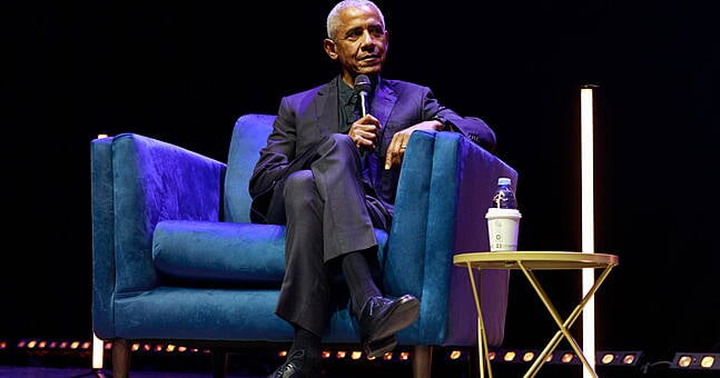 Barack Obama launches podcast about books that "change the way we see the world"