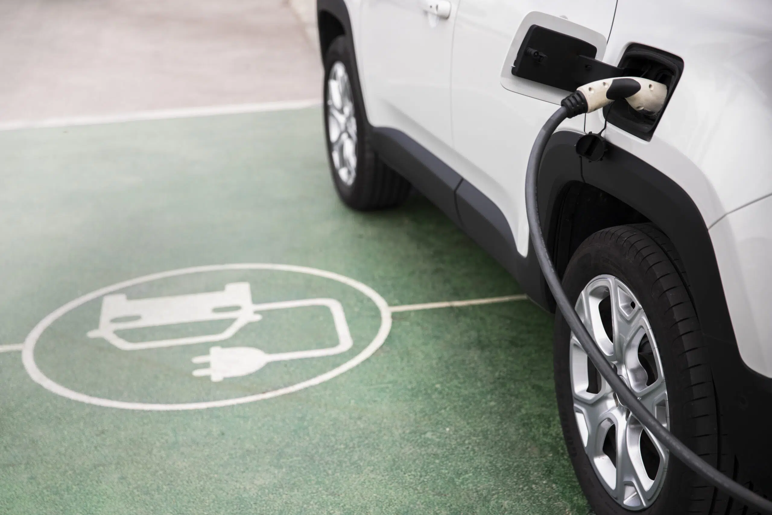 Buena noticia en California: el uso de vehículos eléctricos logró reducir la contaminación del aire en solo 4 años