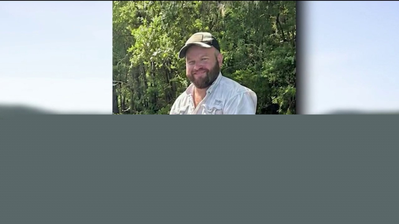 High winds and severe storms hit as Florida man vanishes on Georgia lake