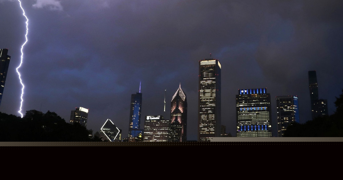 Chicago weather: Severe storms, flooding possible; tornadoes can't be ruled out