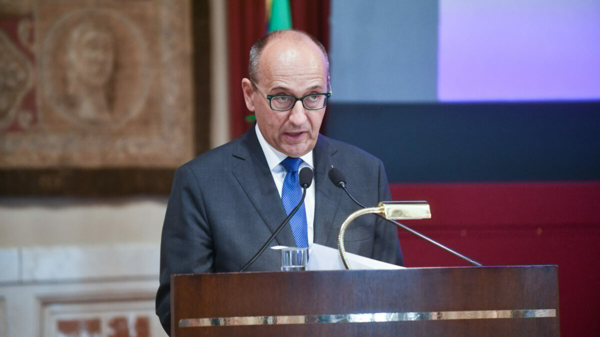 Il leghista anti-euro Bagnai approda all’Antitrust: i presidenti delle Camere lo nominano componente dell’authority per la concorrenza