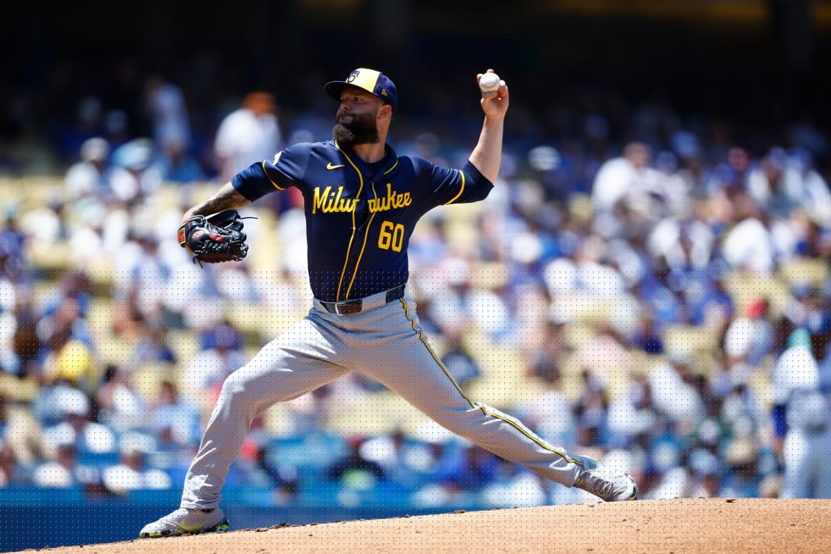 Athletics Sign Former AL Cy Young Award Winner