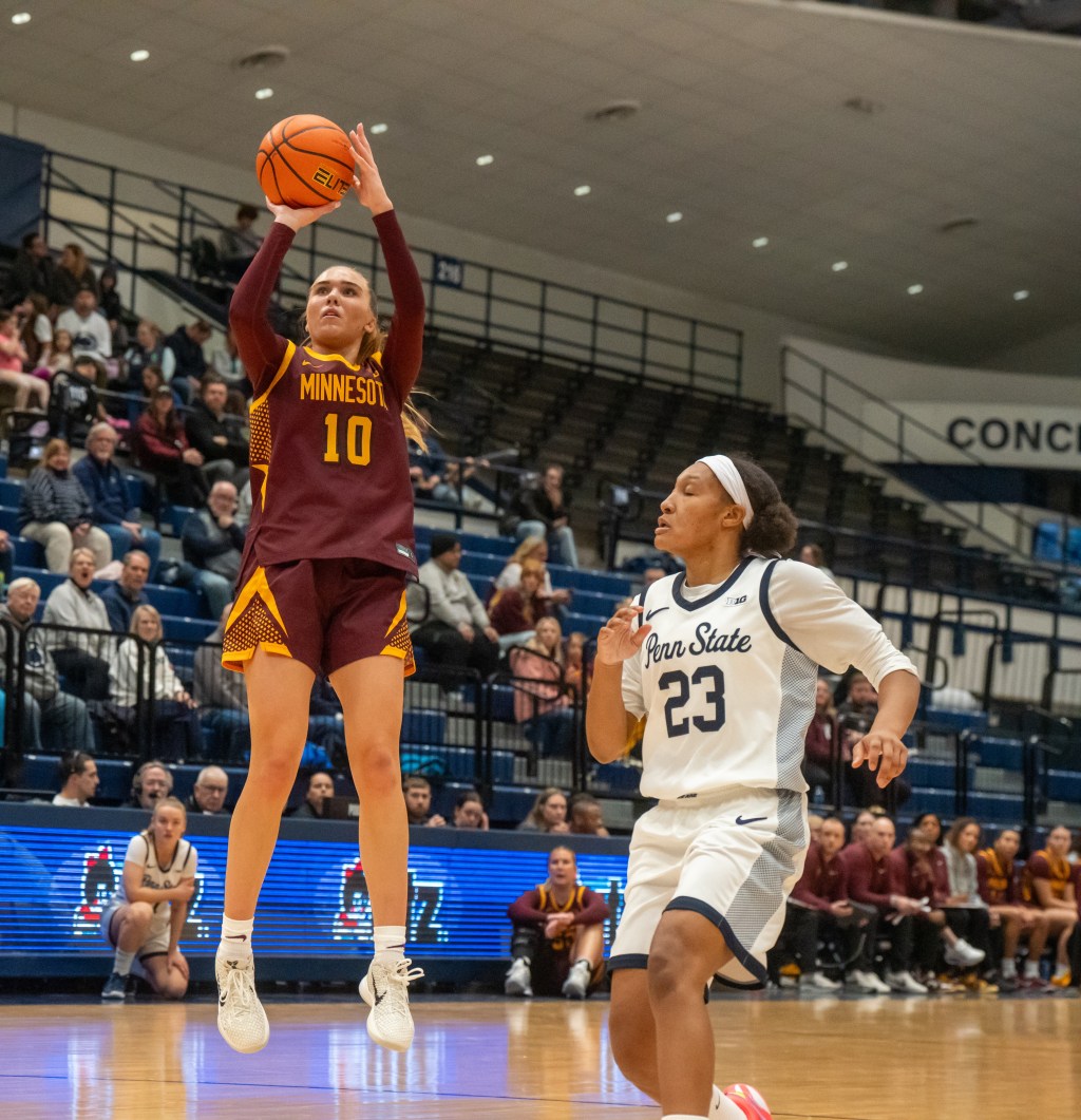 Women’s basketball: Gophers win at Penn State