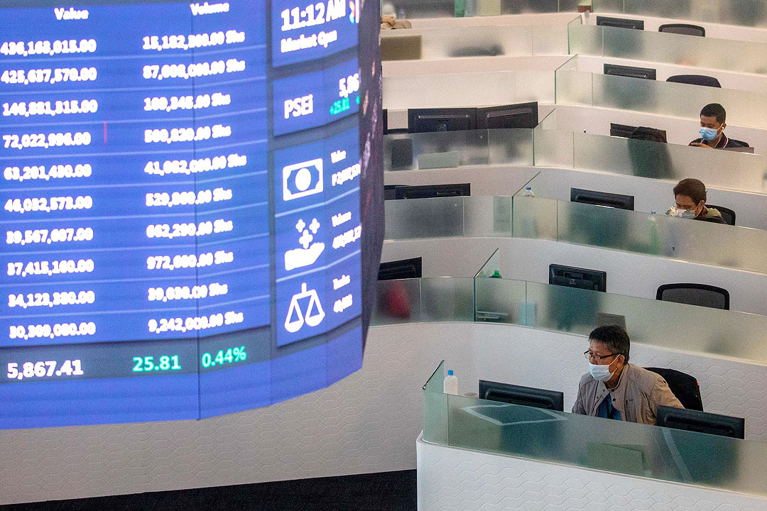 Mixed data, Mideast news to keep market wary