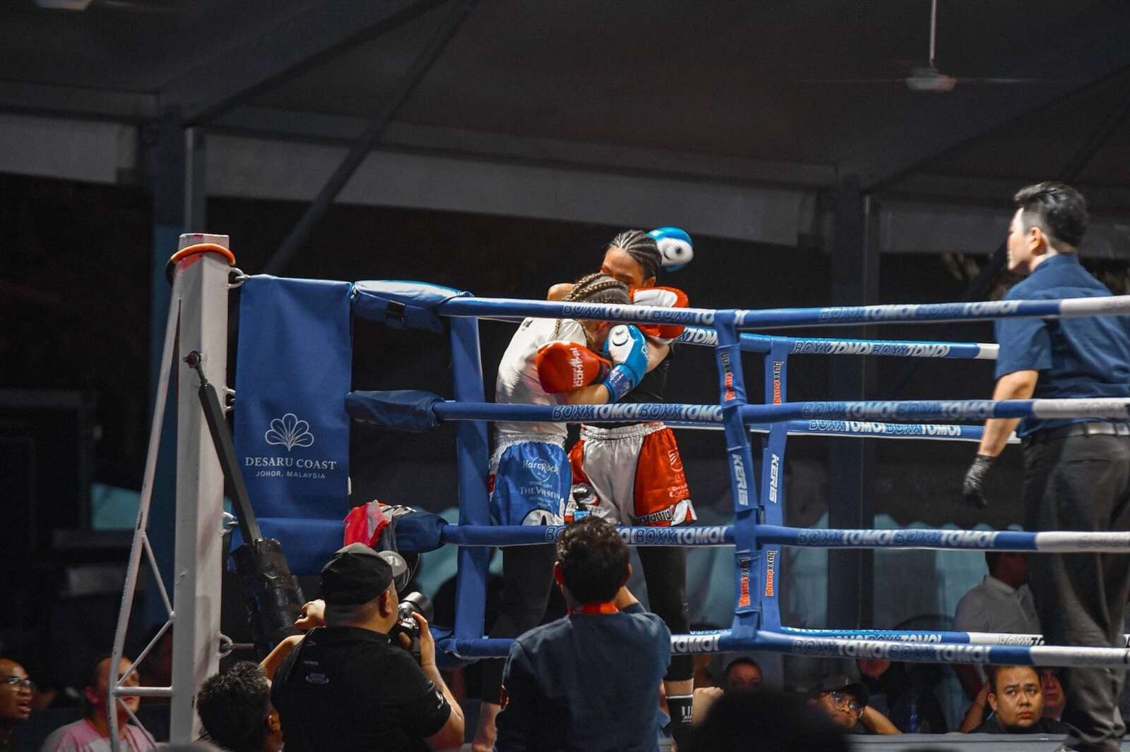 McMaster plays starring role on way to next bout