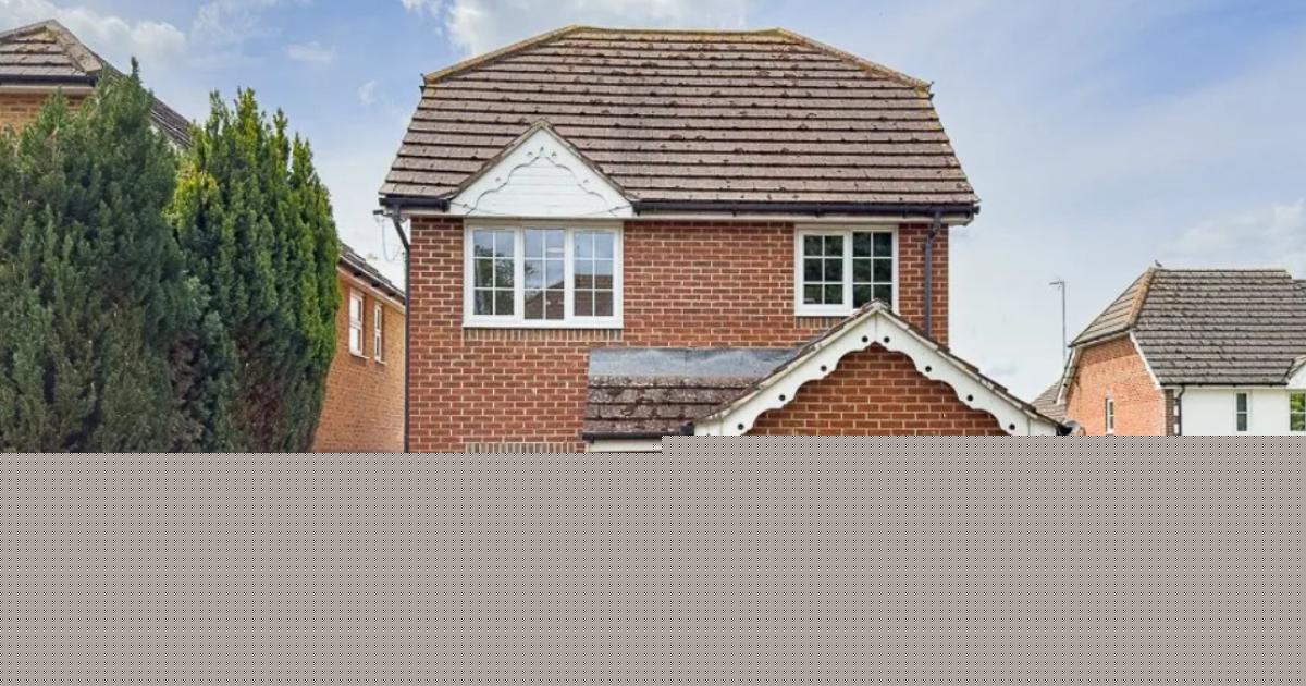 Three-bedroom detached home in Warfield on sale for £475,000