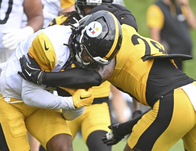 Of 10 Steelers draft picks, so far 7th-rounder Robert Spears-Jennings has played most with starters