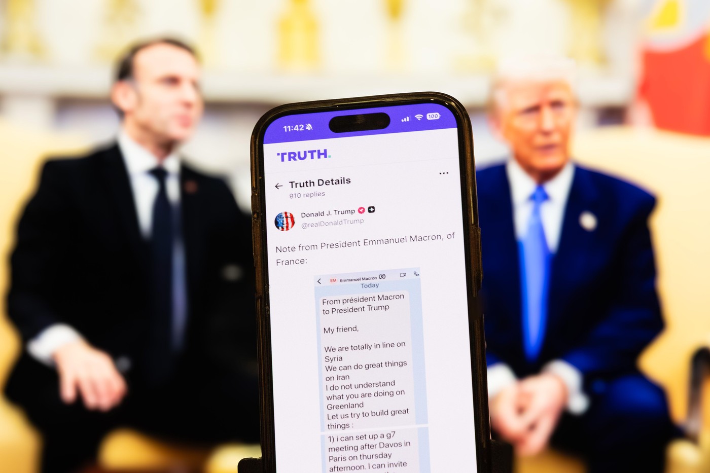 Rețelele sociale și influencerii, arma preferată de propagandă a administrației Trump. Nicio surpriză, România, un politician și un partid urmează aceeași rețetă