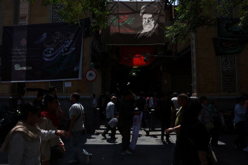Iran says no progress on reviving interim peace deal with US