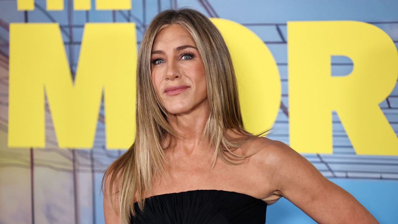 The Simple Exercise Jennifer Aniston Won’t Skip, Even on Vacation