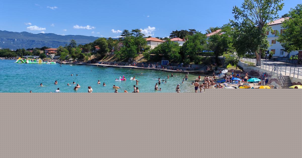 Hrvatica: Slovenci si prisvajajo plažo. Ko sem odmaknila njihove stole, me je Slovenka napadla.