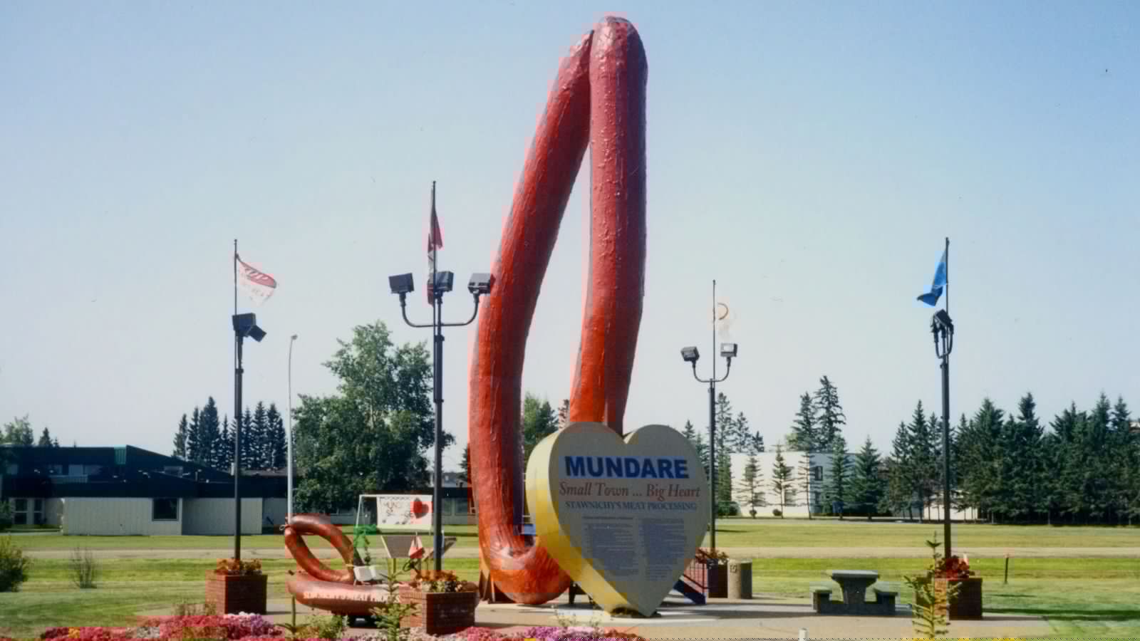 Giant sausage in Mundare marks 25 years with community BBQ during Agri-Days, Aug. 14-16