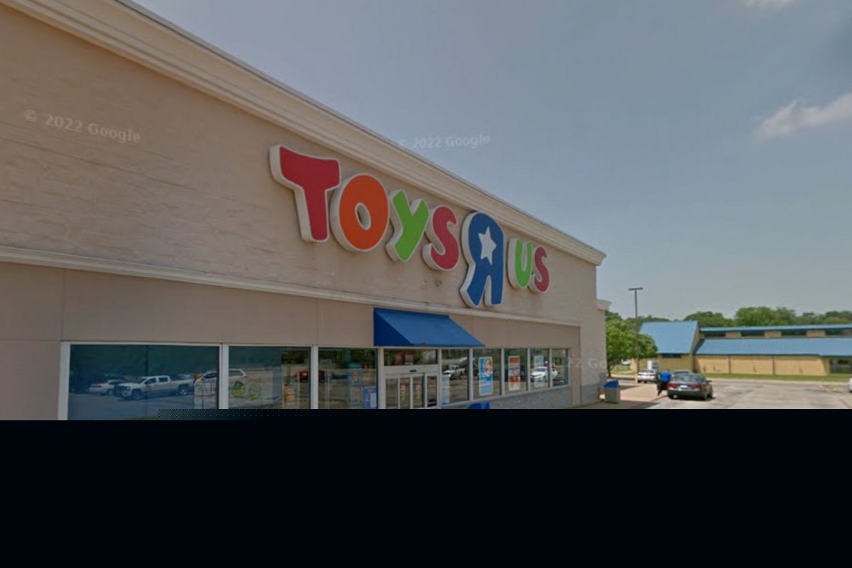 The Return of Toys R Us to Tyler, Texas for a Limited Time