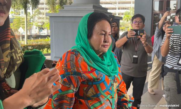 Rosmah ordered to deposit RM67.46m payout to jeweller into stakeholders' account in 1 month