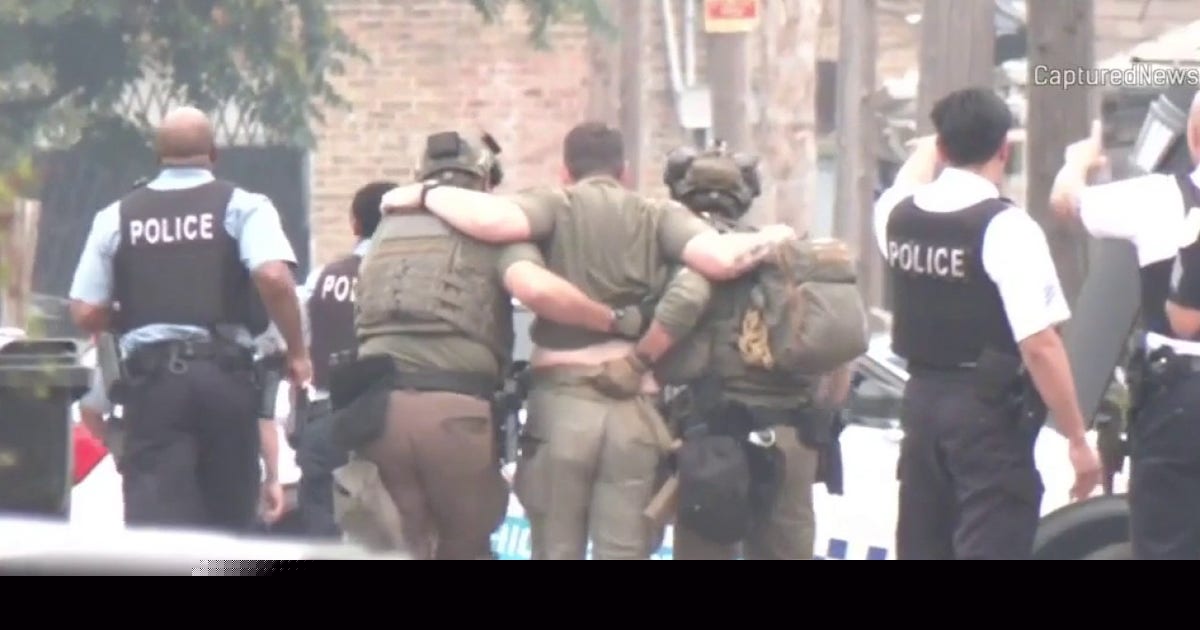 Albany Park shooting: Chicago SWAT officer among 4 injured, suspect in custody