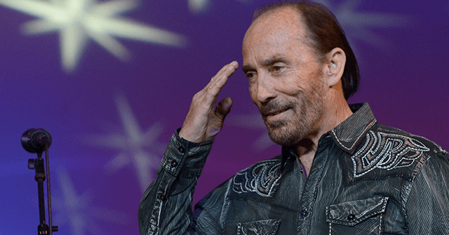 Exclusive: Lee Greenwood on Why 'God Bless the USA' Matters More Today Than Ever