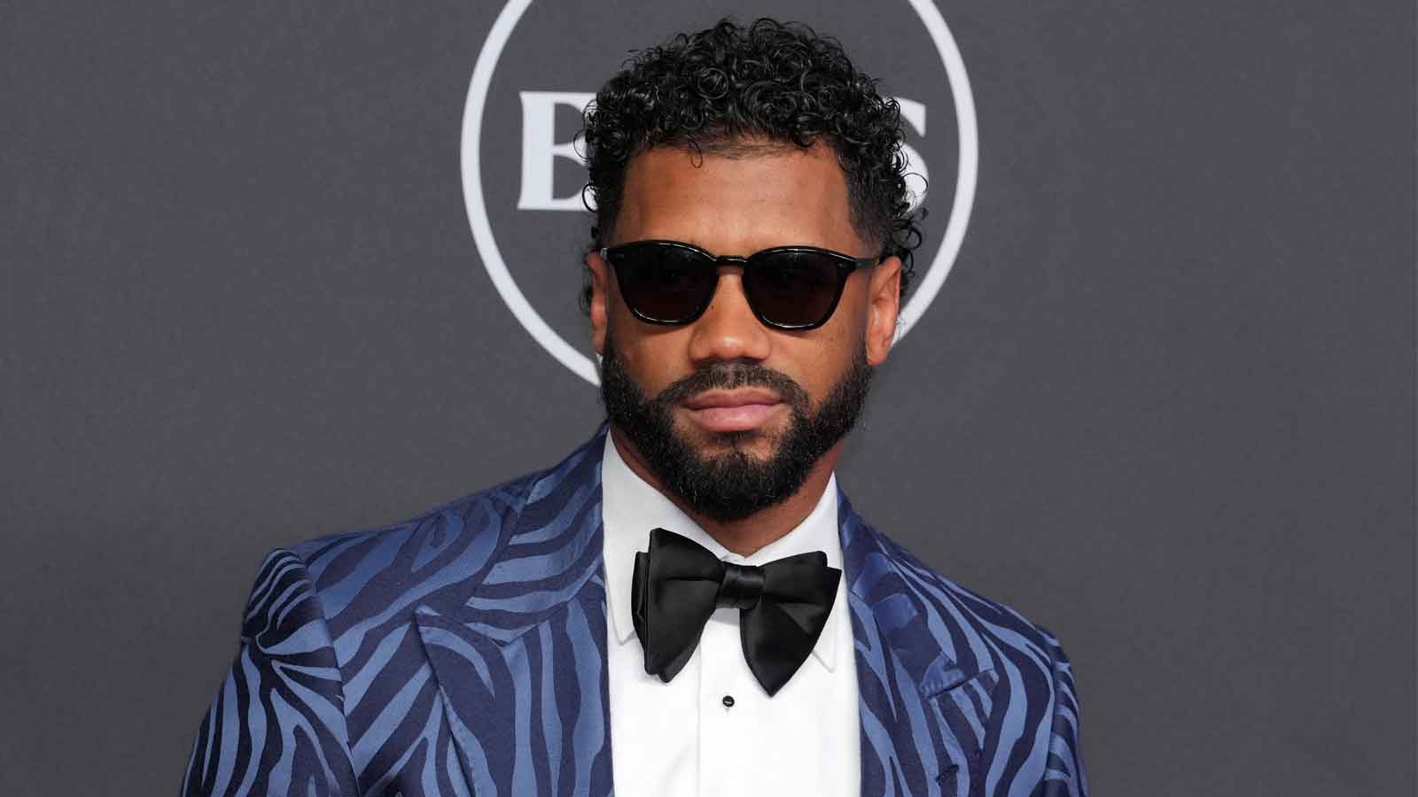 Russell Wilson throws it back in heartfelt HOF message to Luke Kuechly