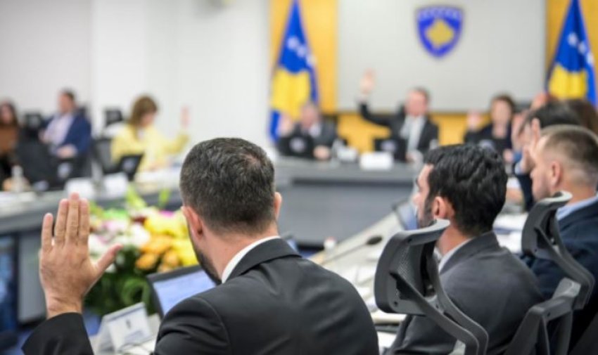 Qeveria mbajti mbledhje: Miratoi dërgimin e FSK-së në operacion humanitar në Shqipëri