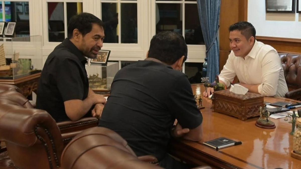 Gubernur Aceh Mualem Temui Seskab Teddy Malam-Malam, Ini yang Dibahas
