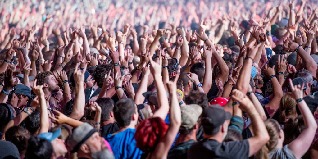 Will wet weather dampen Lollapalooza and how much rain will Chicago receive?