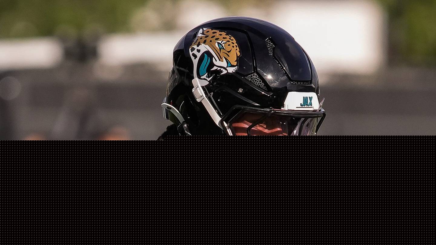 Latest mock draft could leave Jaguars facing brutal Antonio Johnson reality