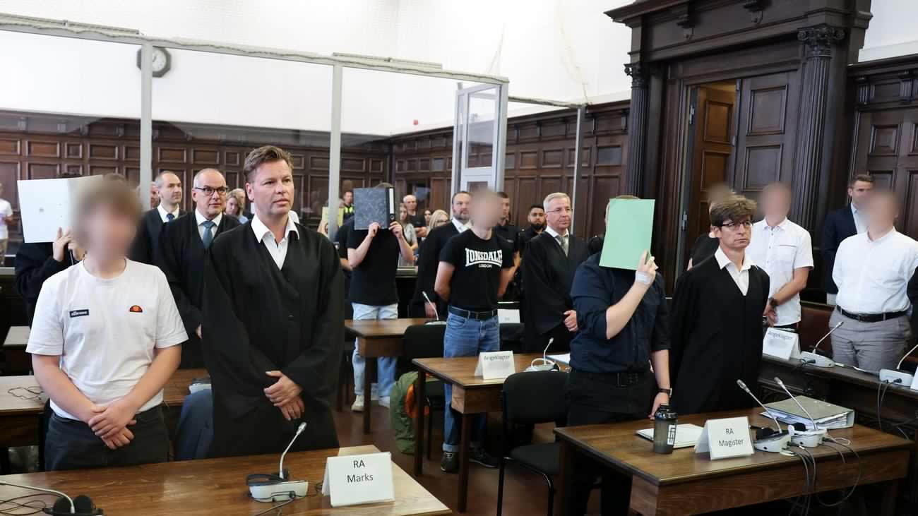 Urteil: Haftstrafen für Terroristen aus «braunen Kinderzimmern»