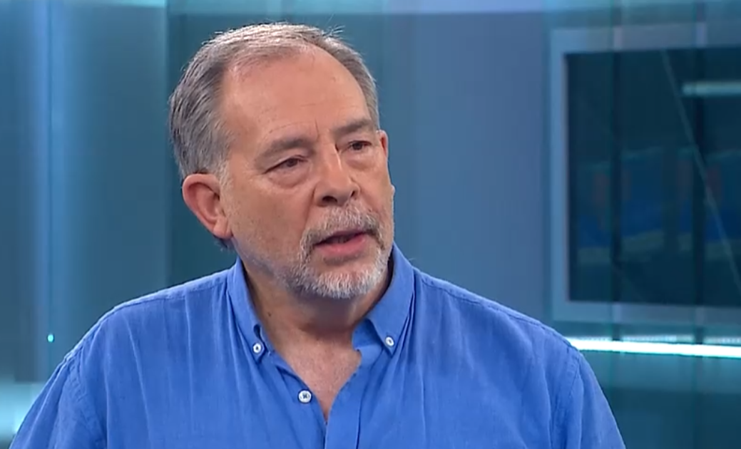 Girardi dice que es clave que Jara muestre que “no va a ser secuestrada por las posturas más convencionales del PC”